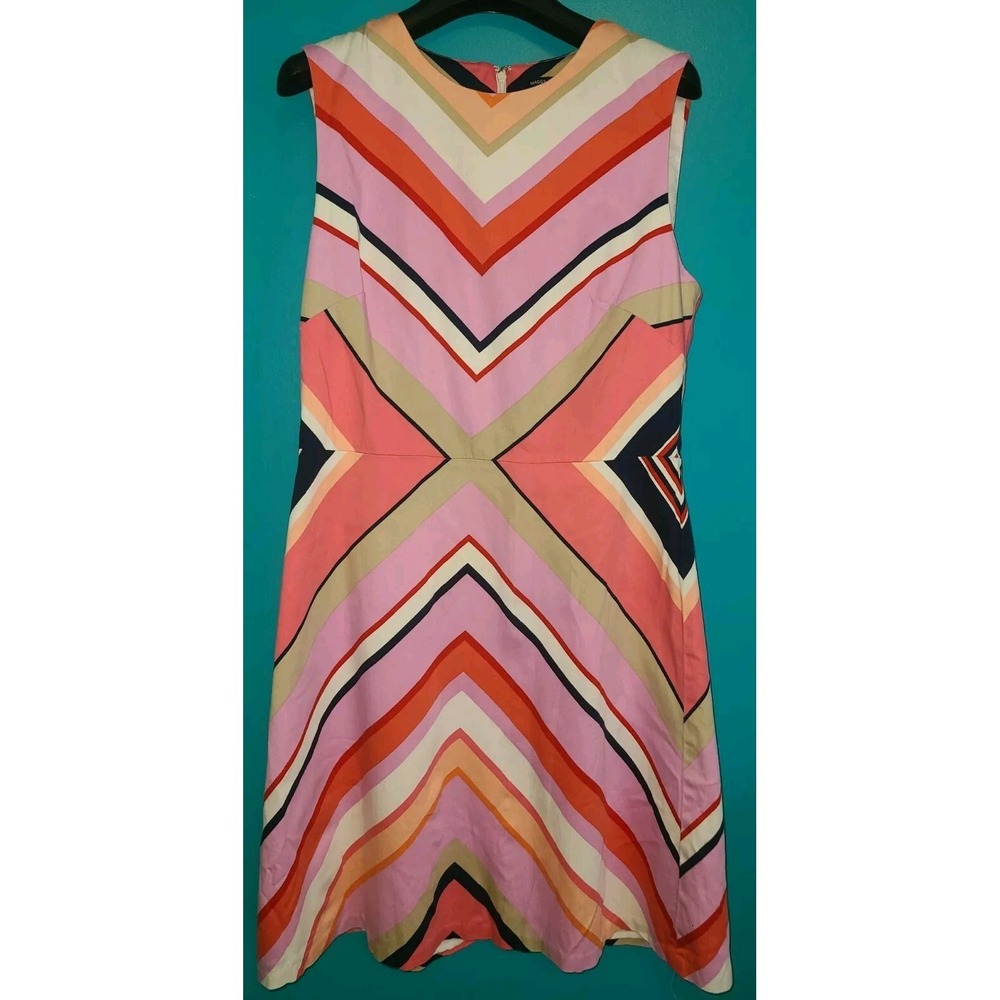 Maggy London size 10 Dress Sleeveless Pink Striped Colorful Knee Length